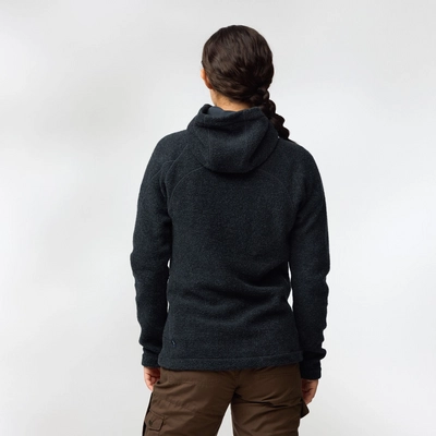 3---Kaitum_Fleece_W_14600261-555_D_MODEL_FJR