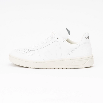 Veja Women V-10 Leather Extra-White