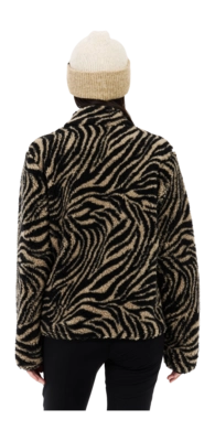 8---33652000_567_model_back-half_01