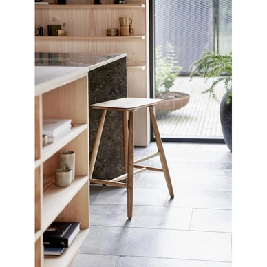 villa-collection-bodo-houten-barkruk-64-cm (1)