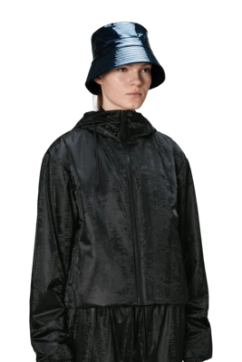 2---20010_spill_aw25_women_1