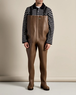9---le-chameau-mer-renforce-waders-1064-0100-brown-model-profile-08