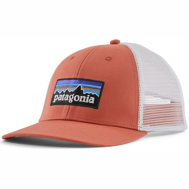 Casquette Patagonia Unisex P6 Logo LoPro Trucker Quartz Coral
