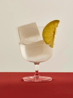 hay-curve-stem-glass-set-of-2-small-clear-79808_1920x1920