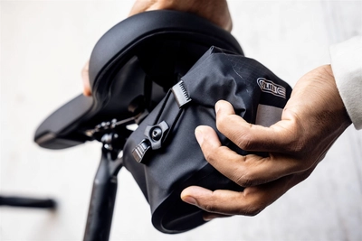 12---productimage-micro-bag-01650