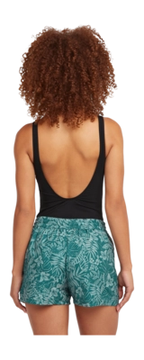 7---1800427_36100_3_MODEL_717-_no-bg