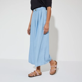 1023964_f_look_f