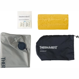 11631-thermarest-neoair-xlite-nxt-max-solarflare-regular-contents
