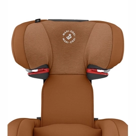 12---JPG RGB 300 DPI-8824650110_2020_maxicosi_carseat_childcarseat_rodifixairprotect_brown_authenticcognac_sideprotectionsystem_side 