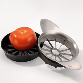 Tomato & Apple Cutter Gefu Pomo