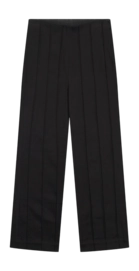 OLAFWMNPINTUCKTROUSER-BLACK_Front-_no-bg