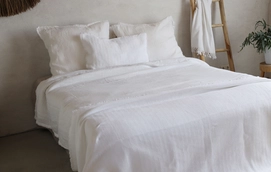5---Patara_white_plaid_cushion