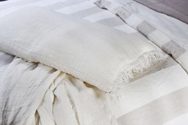 4---Capri_cushion_offwhite-3