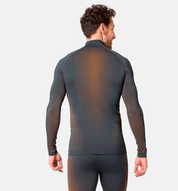 2---196222_22200_Model_Back_Crop
