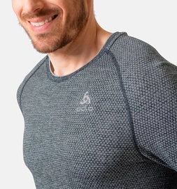 5---313932_15700_Model_Detail_Crop