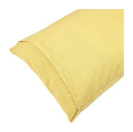 3---madison-jan_2021-pillow_dijon_50x75-03_4_1-_no-bg