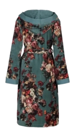 2---perri_karli_bathrobe_reef_green_101321_597_lr_pb1_p-_no-bg