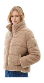 2---LQU1648BE31_AW23MAIN_front_1-_no-bg