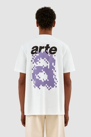 AW23-011T_White_4