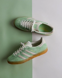 2---gazelle-indoor-w-semi-green-spark-almost-yellow-cream-white_phpTMAzR0-800