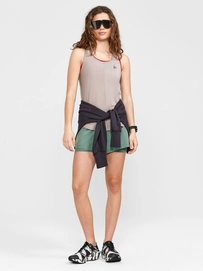 4---2808_8f0d364fdb-1911243-230000_core-essence-singlet-w_closeup4-original