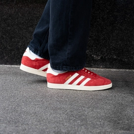 gazelle-glory-red-off-white-cream-white_phpKsWmaE-800