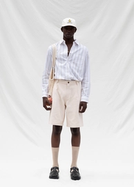 3---beige-striped-shirt-bramsfruit-pose