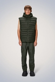 Lohja_Puffer_Vest-Vests-15840-03_Green-5