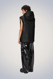 Kaunas_Vest-Vests-15870-01_Black-2_90712538-a392-4616-b10e-ff06f90353aa