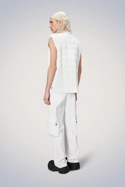 4---Giron_Vest-Vests-19410-30_Powder-17