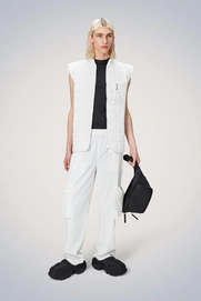 6---Giron_Vest-Vests-19410-30_Powder-18