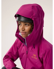 S24-X000006716-Beta-LT-Jacket-Amaranthus-Edziza-Women-s-Hover