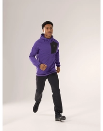 S24-X000007743-Delta-Hoody-Iola-Full-Body