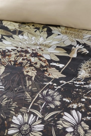 4---Rachel_Brown-40_Detail