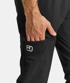 62744-90201-PIZ_SELVA_PANTS_M_black_raven-D-02 (1)