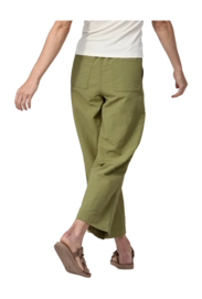 22035_BUGR_CD2-_no-bg