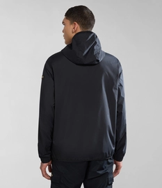 4---SS24_MAIN_MODEL_NA4IB7041-ALT2