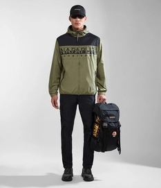3---SS24_MAIN_MODEL_NA4IB7GAE-ALT1
