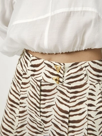 3---D6Syla_printed_short_11