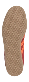 JI1374_b2b032_pdp-_no-bg