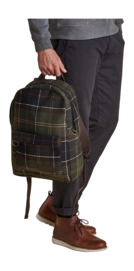 8---UBA0421TN11_CARRYFORWARD_getthelook_model_1-_no-bg