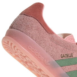 IG6782_9_FOOTWEAR_Photography_Detail View 2_white