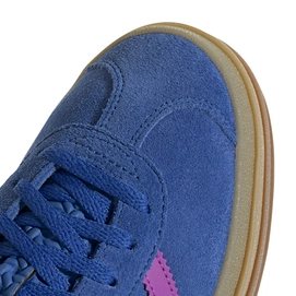 IG4367_9_FOOTWEAR_Photography_Detail View 2_white