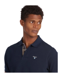 5---MML0012NY31_PORTRAITCF_front_model_1-_no-bg