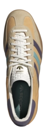 IG1636_3_FOOTWEAR_Photography_Top Portrait View_white-_no-bg