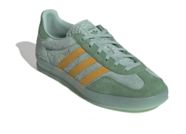 IG6783_6_FOOTWEAR_Photography_Front Lateral Top View_white-_no-bg
