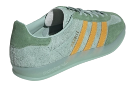 IG6783_7_FOOTWEAR_Photography_Back Lateral Top View_white-_no-bg