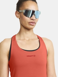 1908770-484000_ADV Essence Singlet W_closeup5