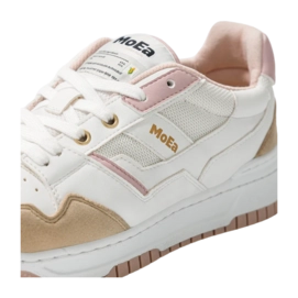 4---gen2pink-detail1-RAW-1_1-_no-bg