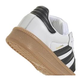 9---JH6516_9_FOOTWEAR_Photography_Detail View 2_transparent-_no-bg